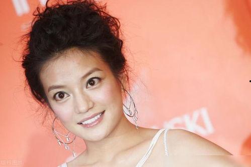 娱乐吃瓜的女明星,揭秘吃瓜女明星背后的故事