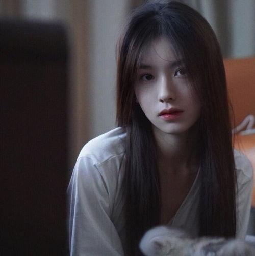 娱乐吃瓜女经纪人,女经纪人的权力与秘密