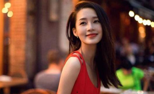 吃瓜娱乐李沁视频,揭秘明星幕后趣事