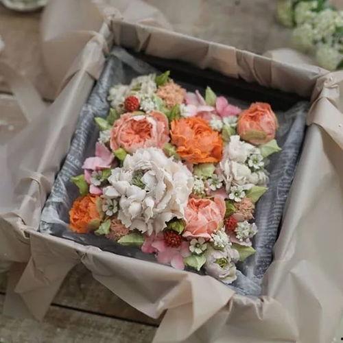 男朋友送的第一束鲜花娱乐吃瓜酱,男友送首束鲜花，揭秘甜蜜背后的吃瓜酱之谜